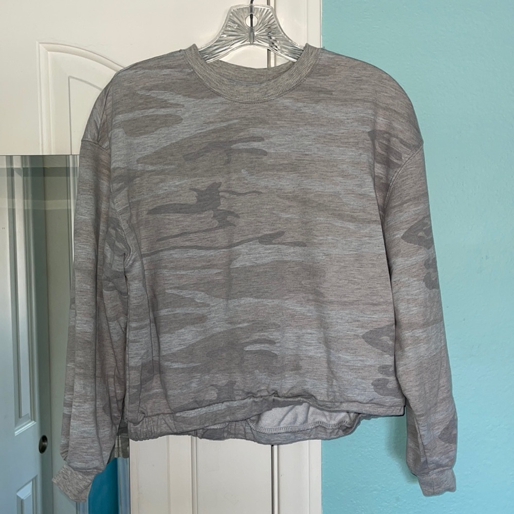 Bundle of two cropped sweatshirts